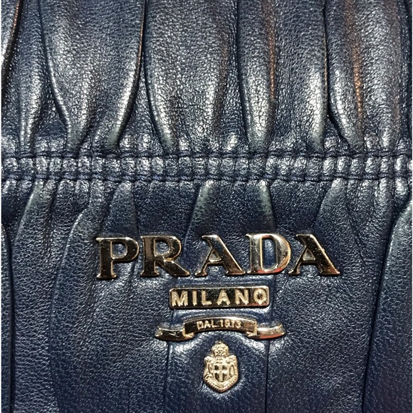 PRADA Gathered Lambskin Leather Trifold Wallet πππ₯ - Picture 10 of 17